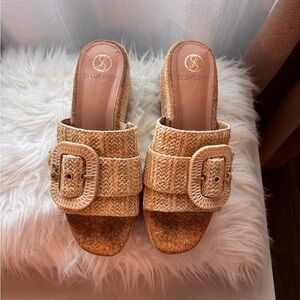 Sam & Libby Women's Tan Woven Mules